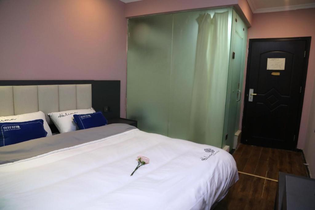 Xi'An The Facebook Youth Hostel Exterior photo